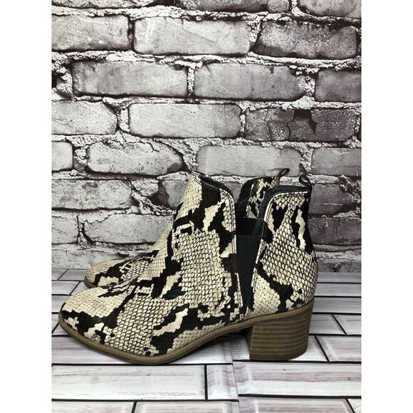 Dr. Scholl’s Chelsea Snake Python Black Ivory Heel Booties Women’s Sz 8M US/38EU - Picture 9 of 16